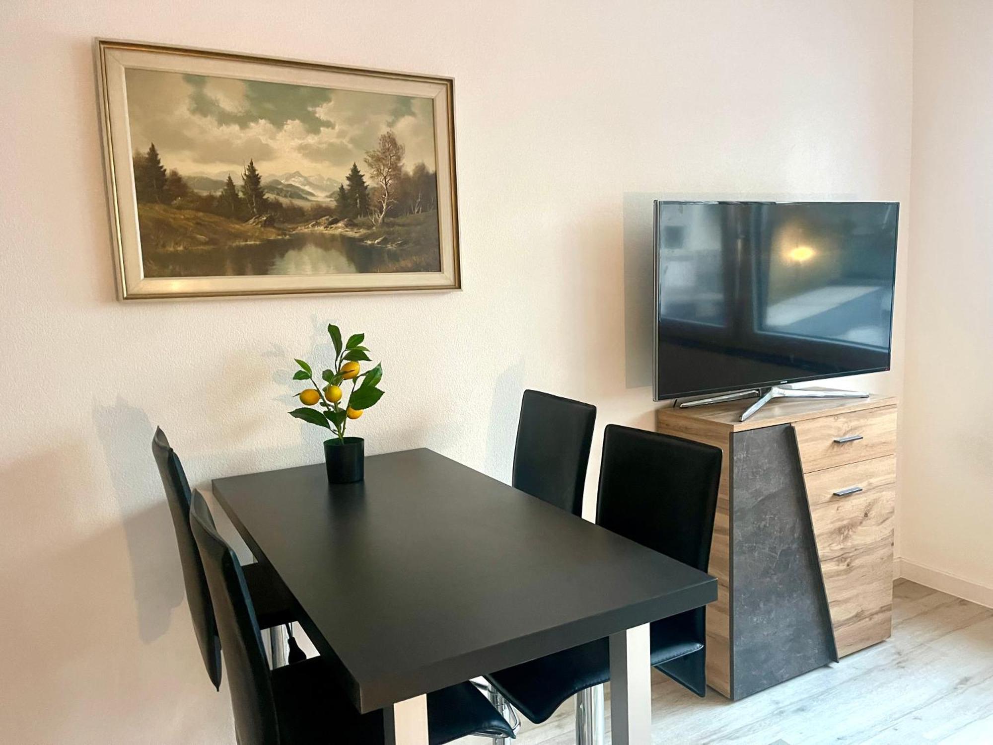 Neu Schwarzwald Zimmer Am Schloessle Goldstadt بفورتسهايم المظهر الخارجي الصورة