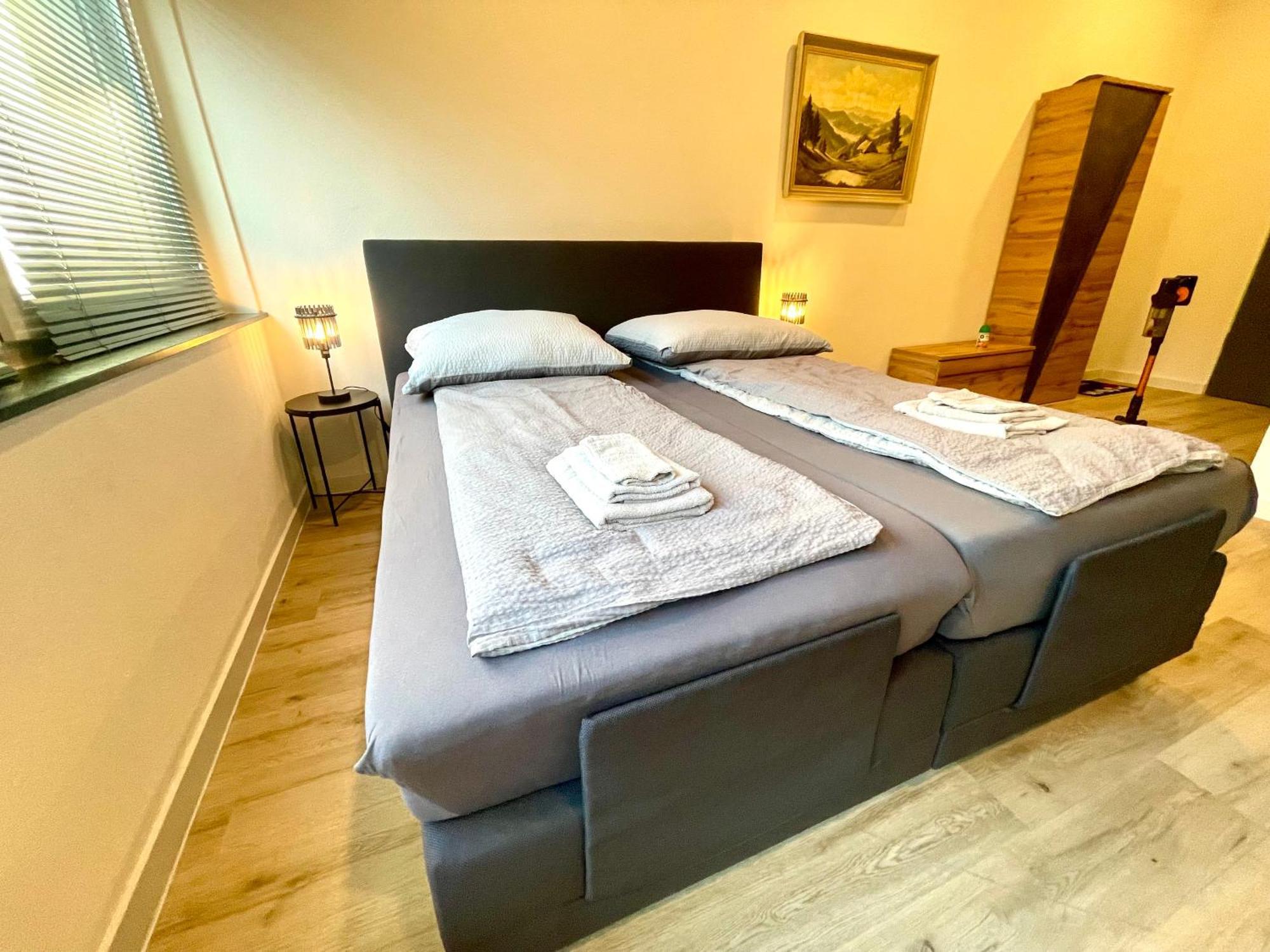Neu Schwarzwald Zimmer Am Schloessle Goldstadt بفورتسهايم المظهر الخارجي الصورة