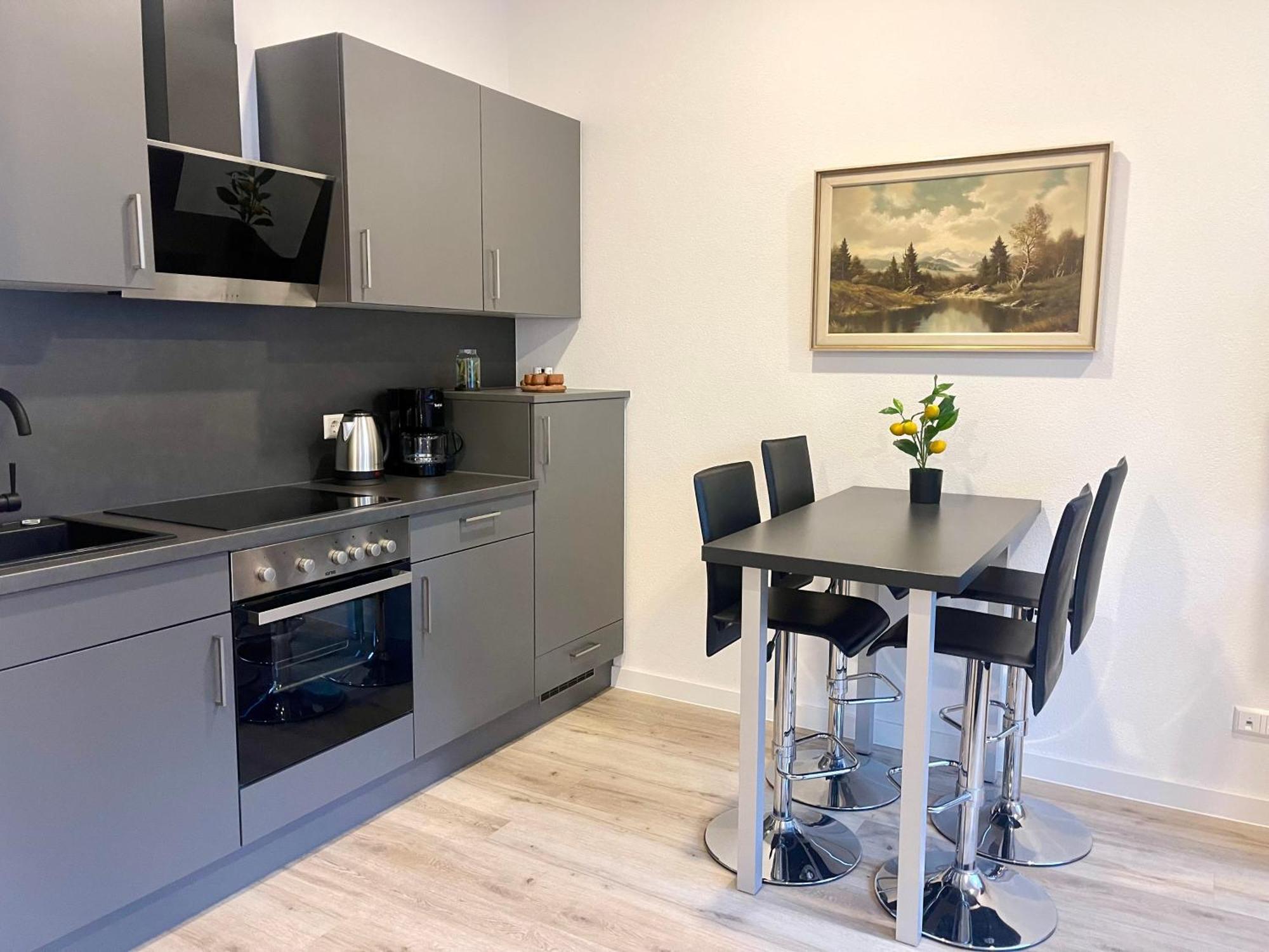 Neu Schwarzwald Zimmer Am Schloessle Goldstadt بفورتسهايم المظهر الخارجي الصورة